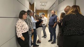 La falta de quorum en durante la sesión ha provocado la suspensión definitiva
del mismo