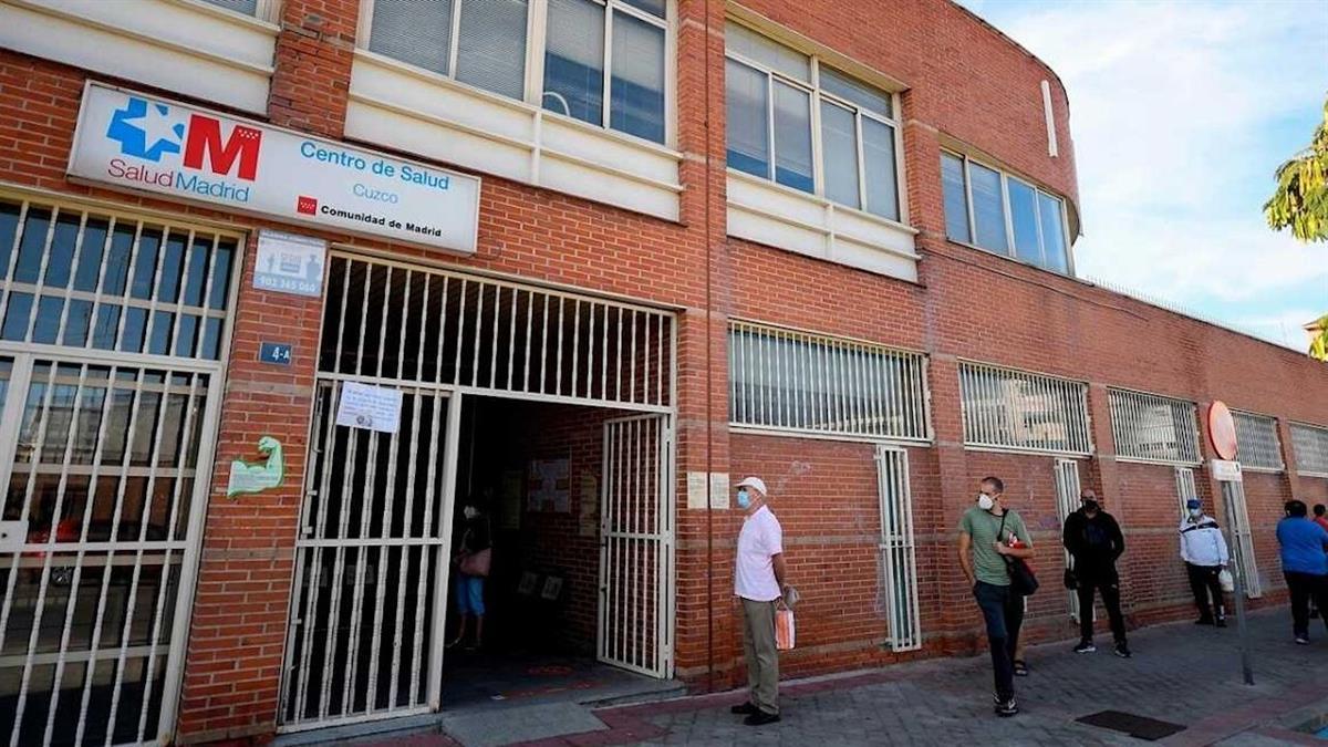Consideran que el expediente a la directora del Centro de Salud Cuzco es una “caza de brujas” a aquellos sanitarios que defienden la Sanidad Pública madrileña