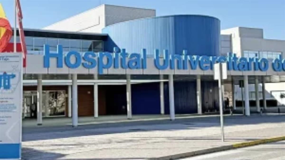 La formación denuncia el "progresivo deterioro" de la sanidad pública en la ciudad