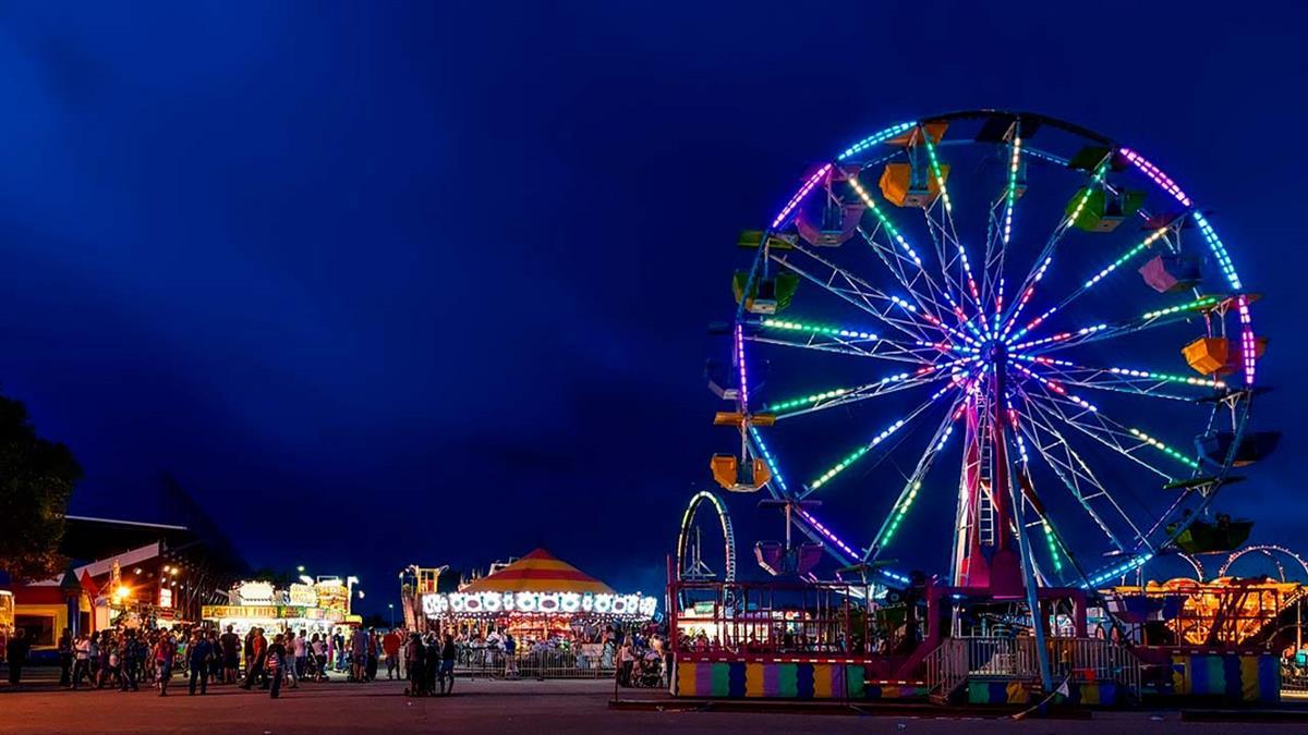 La portavoz del grupo socialista, ha señalado directamente a María José Martínez de unas fiestas de modelo agotado sin novedades destacables