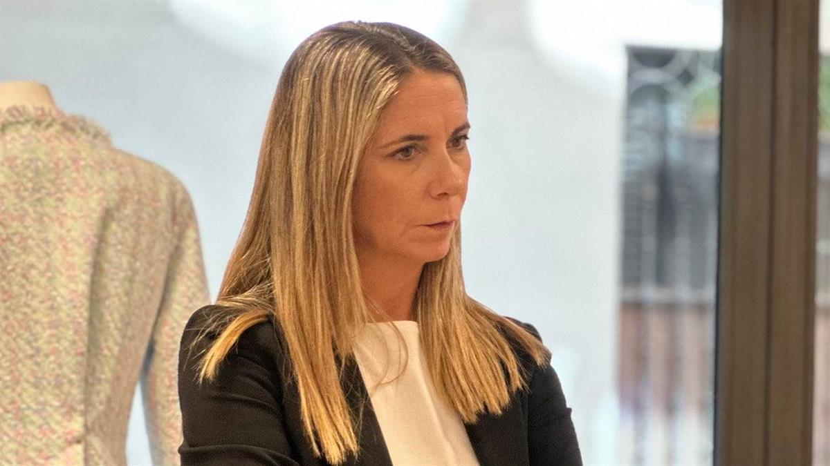 Mar Espinar acusa a Ayuso de pegarse “la vida cañón” durante su nuevo viaje a Estados Unidos