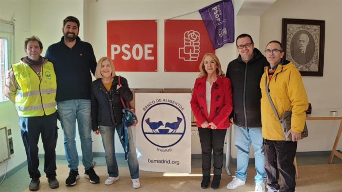 El Partido Socialista entrega cerca de 100 kilos al banco de alimentos de Madrid 