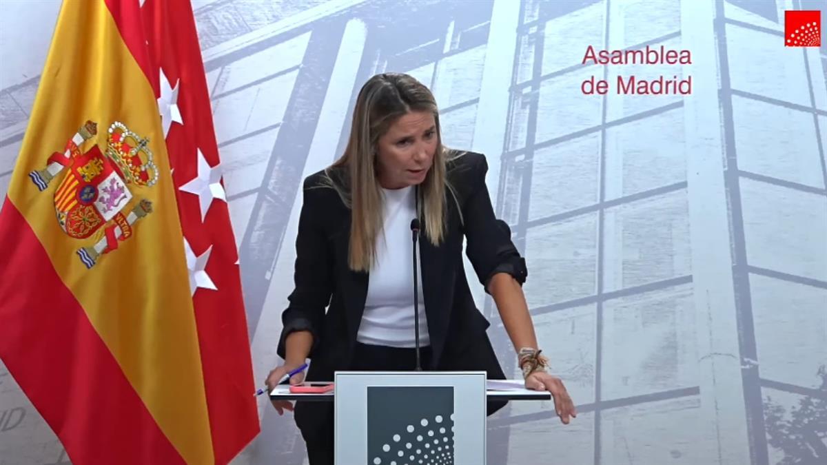 Mar Espinar lamenta la "berborrea" del partido liderado por Feijóo