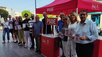 El portavoz socialista, Guillermo Hita, denuncia "la infrafinanciación" a la comunidad educativa