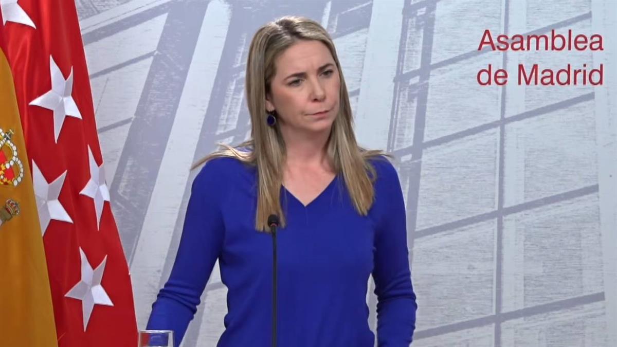 Los socialistas denuncian que "esa cabeza maquiavélica" ha llegado a "revelar la identidad" de la exconcejala de Móstoles