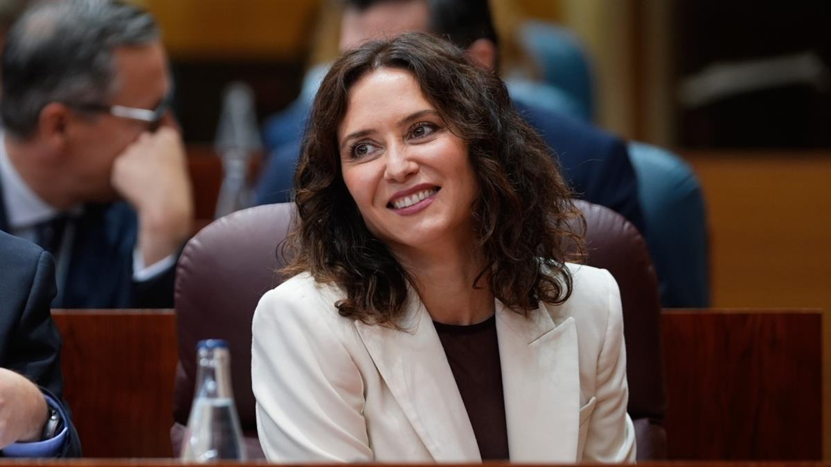 El PP de Madrid celebra las últimas encuestas que revalidarían la mayoría absoluta de la presidenta