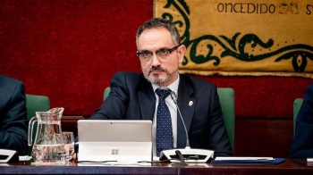 La candidata socialista reclama transparencia tras la reapertura de la investigación sobre el borrado del correo de la exconcejala que denunció al alcalde