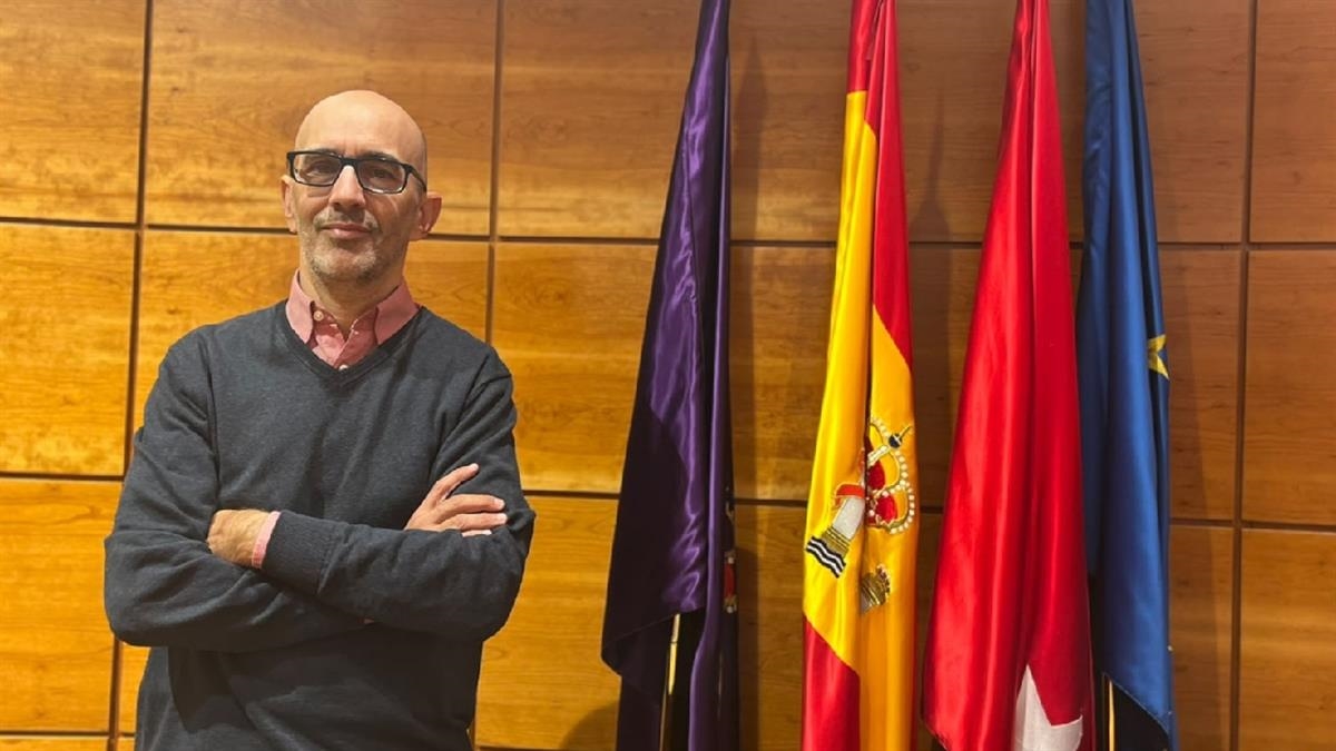 Los socialistas preparan una campaña que incluirá actividad en redes sociales, encuestas y reuniones con asociaciones