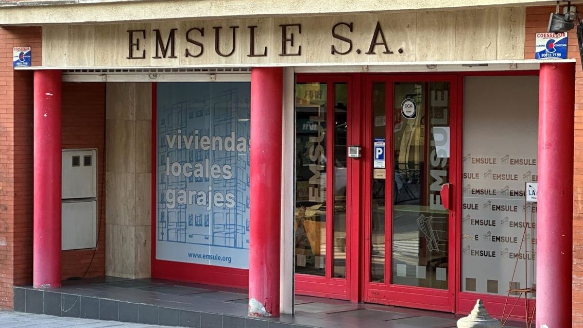 Los socialistas denuncian también la paralización de 108 viviendas públicas de alquiler en Puerta de Fuenlabrada