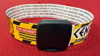 El consistorio repartirá pulseras de detección de sustancias químicas