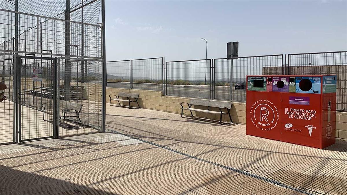 Se ubican junto al centro infantil Bhima Sangha y el edificio Atrio 