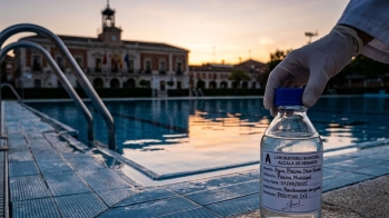 El responsable que denunció la crisis sanitaria de las piscinas municipales podría perder su plaza este sábado 
