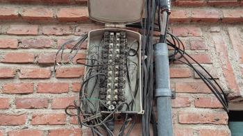 Los vecinos denuncian elementos en mal estado en señalización, mobiliario urbano y accesos