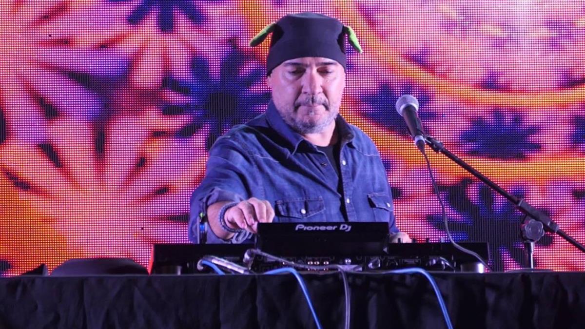 Se subirán al escenario ubicado en la Plaza de la Constitución