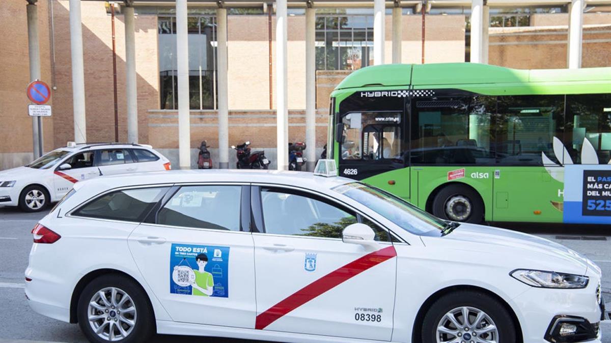 La flota de taxis llevará un vinilo con la campaña ‘Todo está en Tres Cantos’ con un código QR se redirige a la plataforma en la que se agrupan los establecimientos comerciales