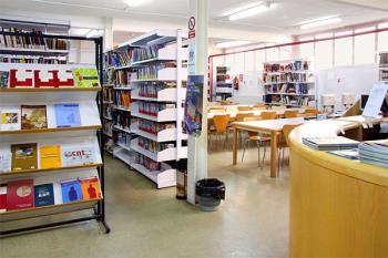 Reabren algunas bibliotecas de Madrid, de momento solo para el servicio de préstamo y devolución