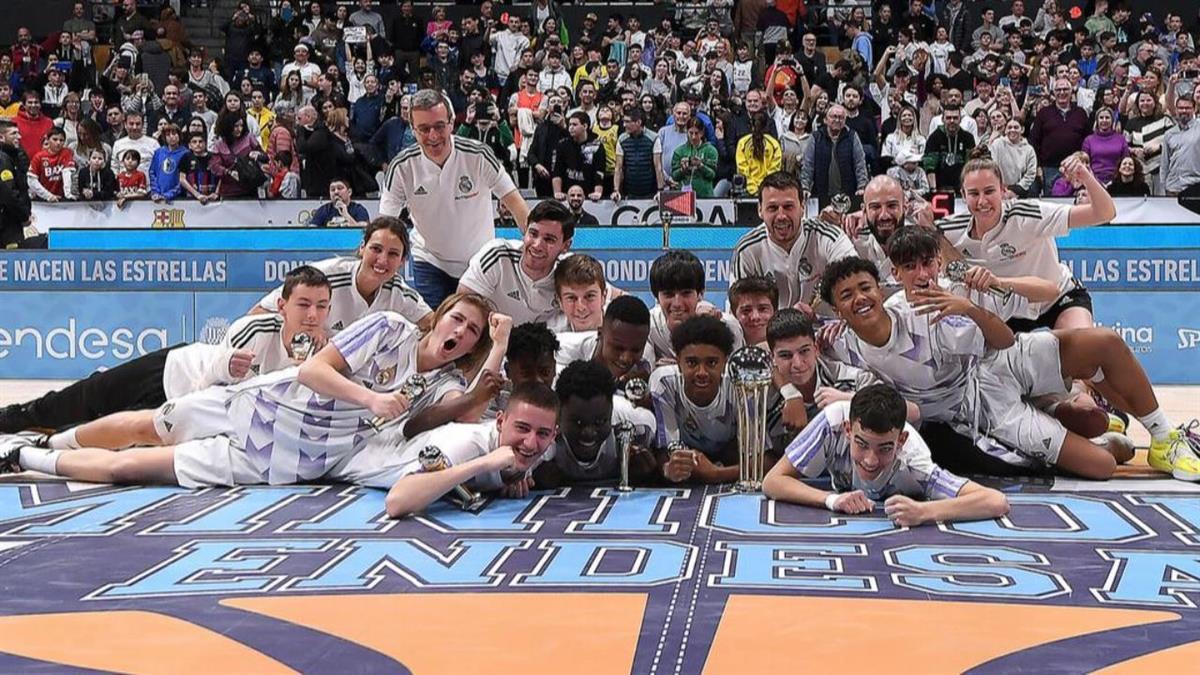 El Infantil A del Real Madrid se impone en la final al FC Barcelona 84-74