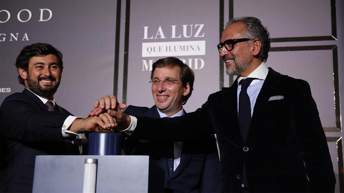 El alcalde de Madrid acude a la reapertura del Hotel Rosewood Villa Magna tras una gran reforma y más de un año y medio cerrado. 