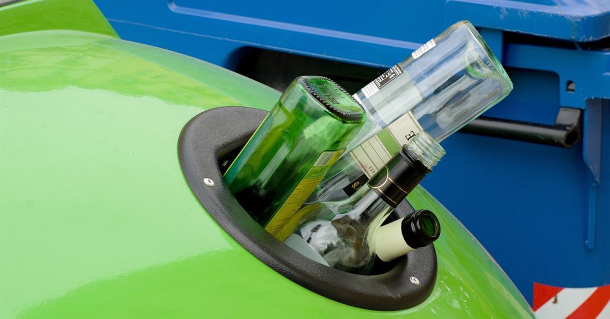 Ecovidrio reta a 14 municipios a incrementar sus cifras de recogida de envases