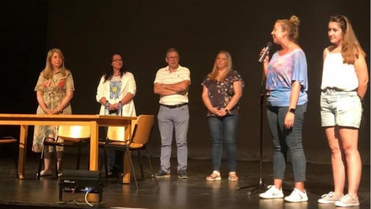 La alcaldesa y los concejales socialistas visitaron a los chicos del programa de Participación Infantil y Juvenil. 