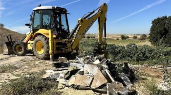 El Ayuntamiento ha retirado los residuos que ciudadanos incívicos dejan en el campo