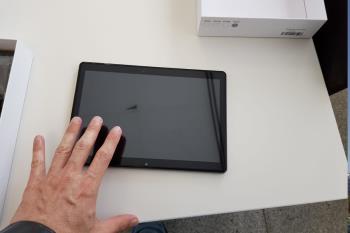 A través de diferentes donaciones se han conseguido 84 tabletas digitales y se entregarán desde los centros de educación