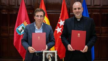 El alcalde de la capital firma un convenio con la parroquia para su reconstrucción tras la explosión de 2021