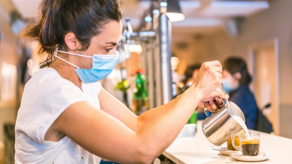 Con 2.106.819 cotizantes, la ciudad supera en 6 décimas el dato del conjunto de España