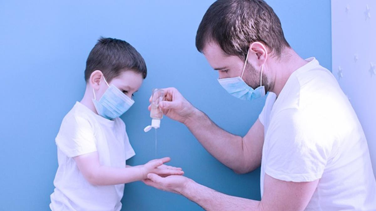 La OCU recomienda el lavado de manos debido a un incremento de lesiones en los más pequeños