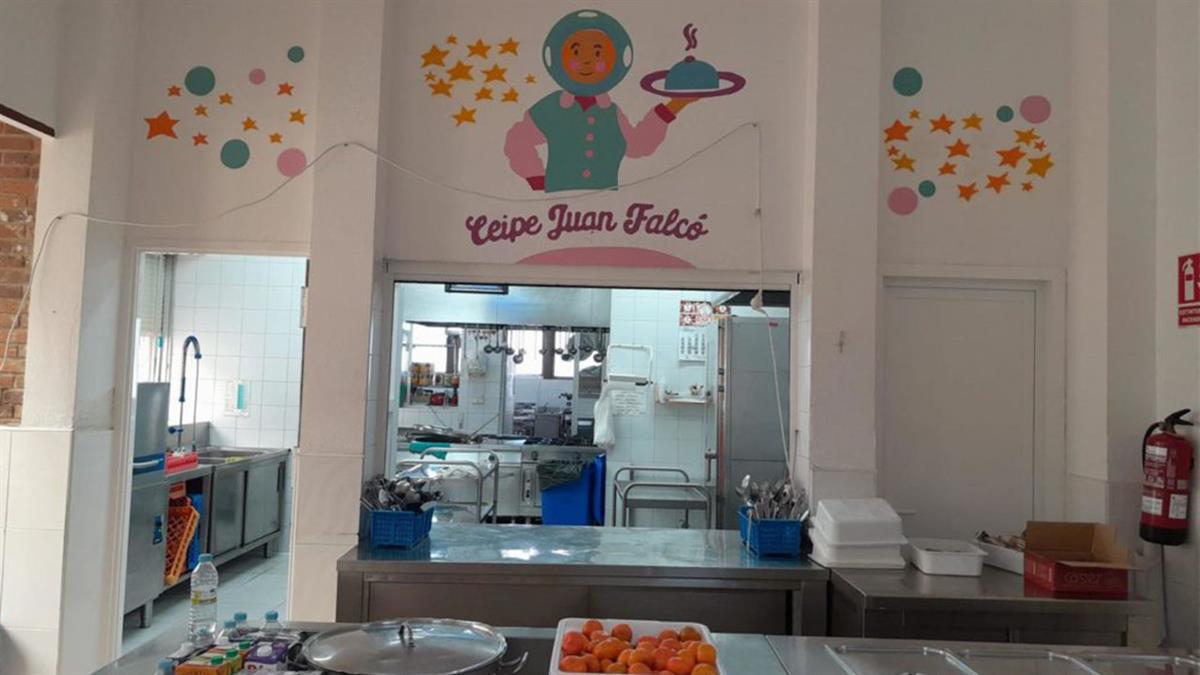 La reforma de la cocina del CEIPE Juan Falcó suma 100.000€ de inversión del Ayuntamiento para la mejora de estas instalaciones educativas