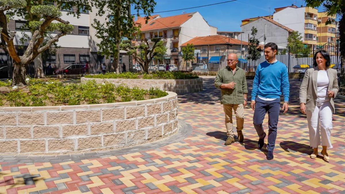 Se han pavimentado zonas del Parque Libertdad para que sea transitable en caso de lluvia 