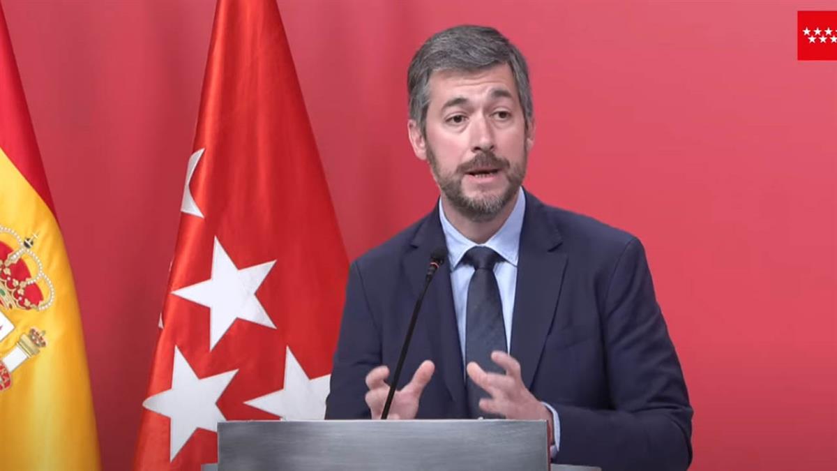 El Consejo de Gobierno aprueba el primer reglamento para vehículos con conductor