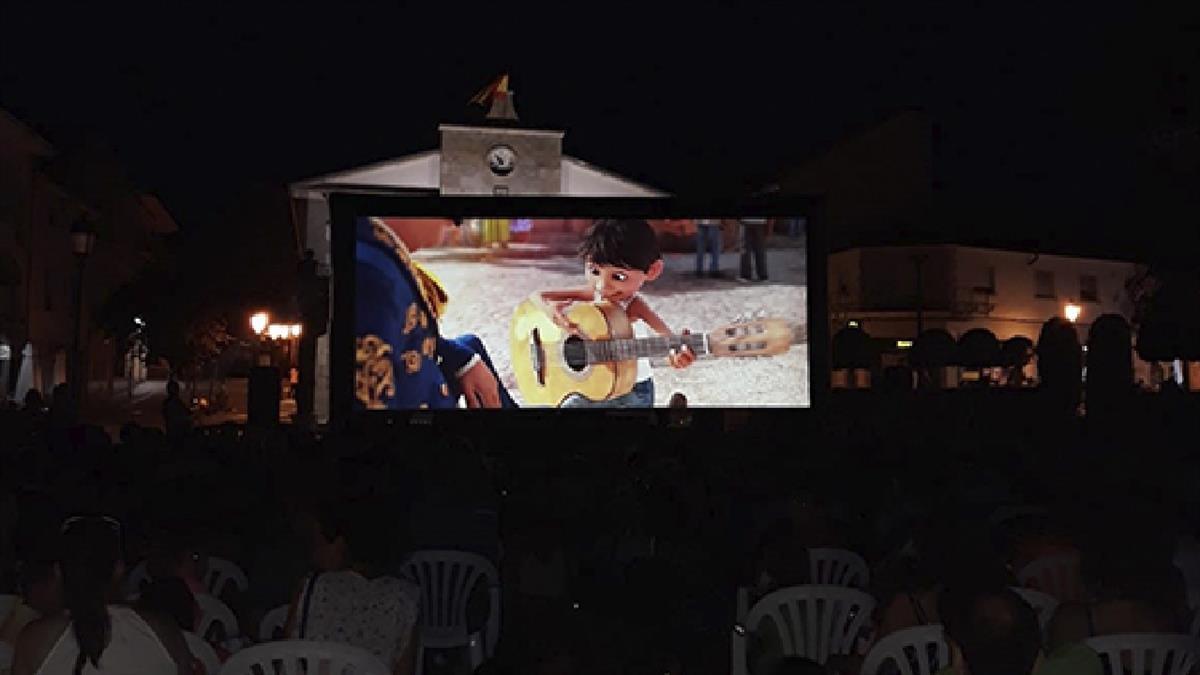 Momias, Jumanji o Elemental son algunas de las películas programadas para disfrutar en familias 