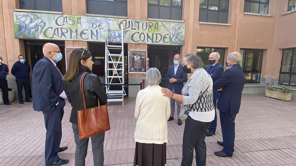 El Alcalde del municipio muestra por Twitter el nuevo aspecto de la fachada