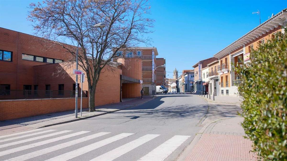 Se eliminarán barreras arquitectónicas y se regularizará el estacionamiento de vehículos