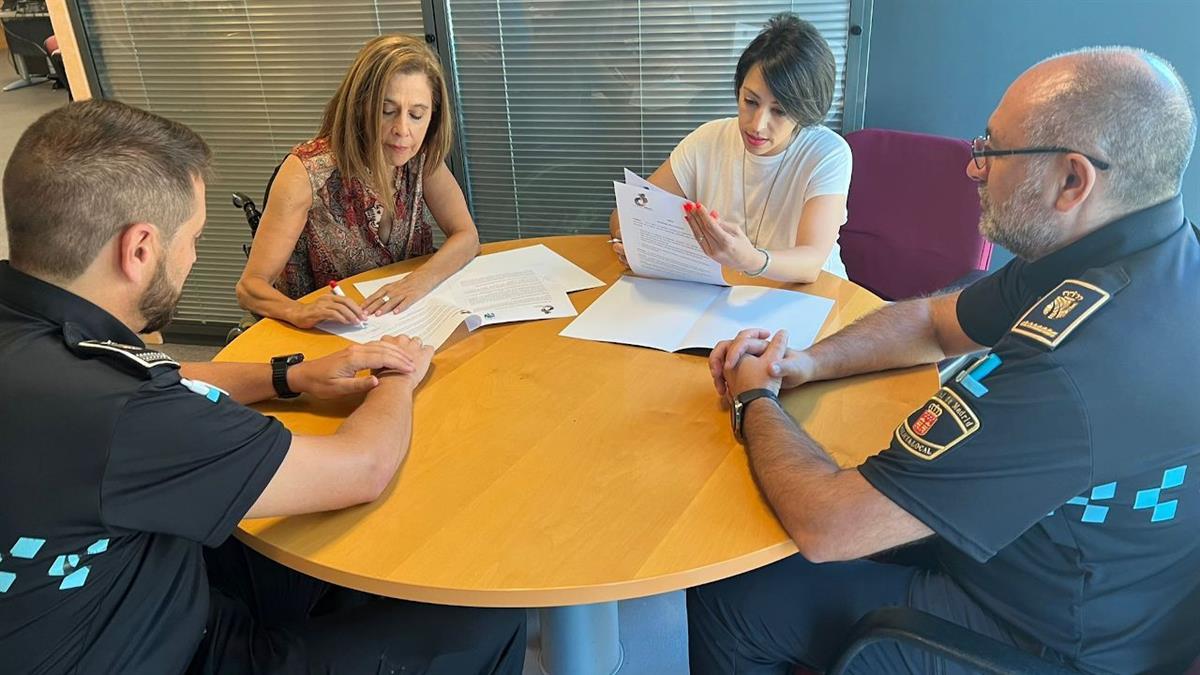 El Ayuntamiento y AESLEME renuevan su acuerdo de colaboración para prevenir accidentes en la población joven 