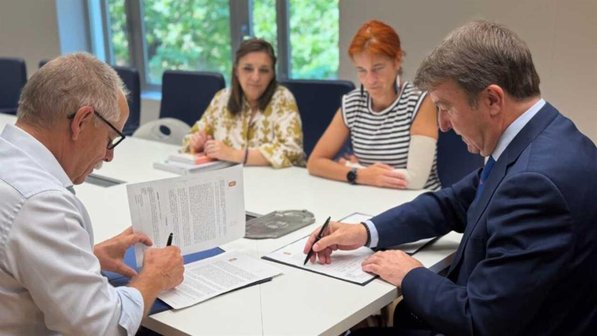 El consistorio ha renovado el convenio con el Centro de Escuchas San Camilo 