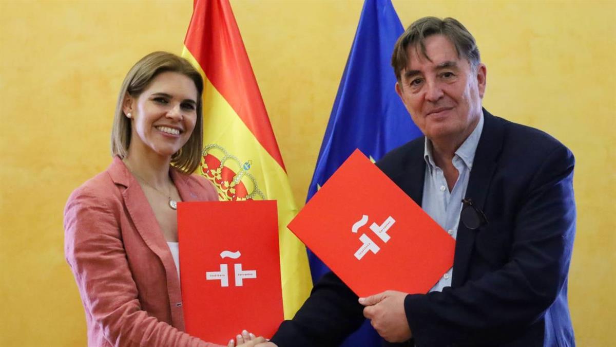 El acuerdo permite prorrogar diez años más la cesión del histórico Colegio del Rey