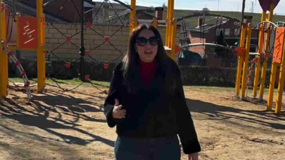 Este espacio dedicado a los más pequeños cuenta con la primera tirolina del municipio