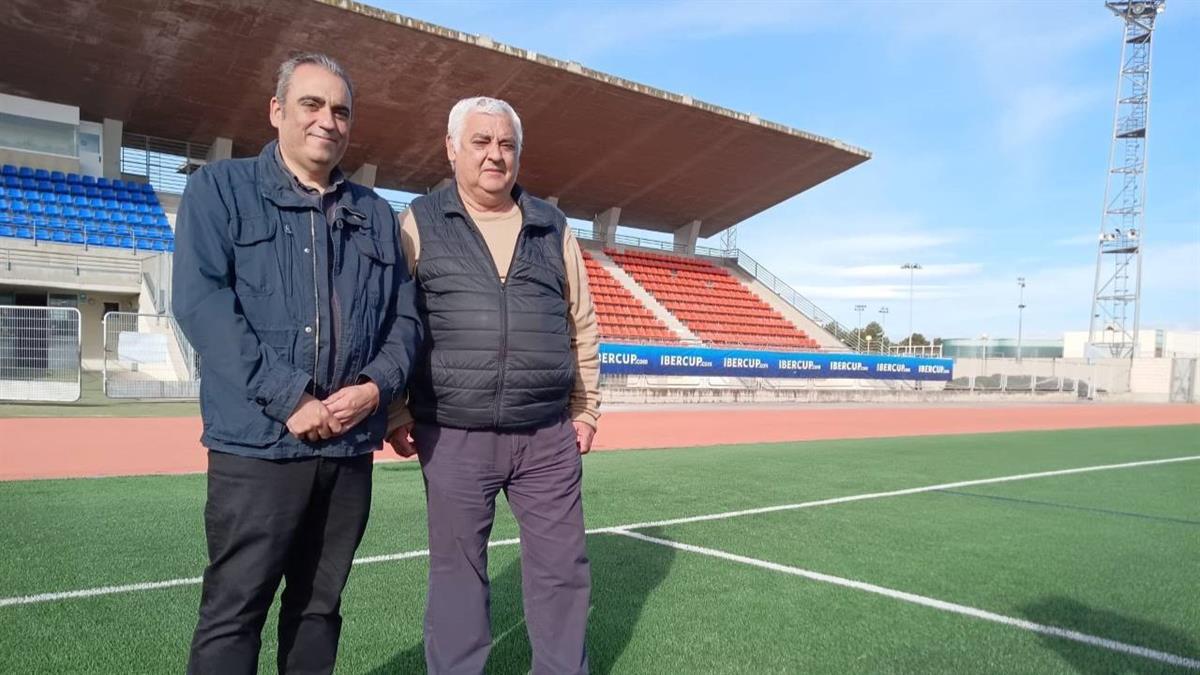 Se suman a la renovaciones del césped del Campo 1 y a la nueva instalación polivalente en el Polideportivo Municipal "Justo Gómez Salto"
