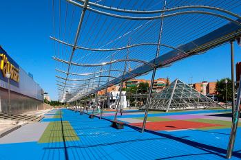 Las obras de repavimentación de la plaza han concluido con un resultado sorprendente