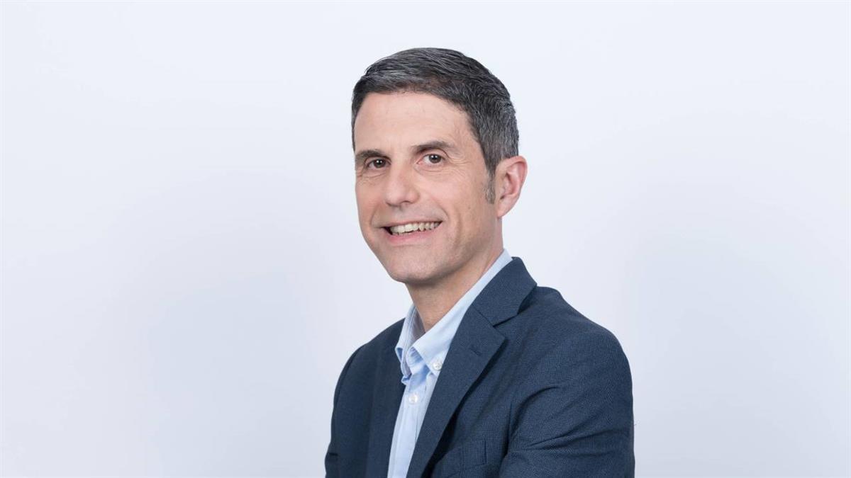 Por la sentencia firme del Tribunal Supremo que condena a indemnizar a un funcionario cesado de forma improcedente