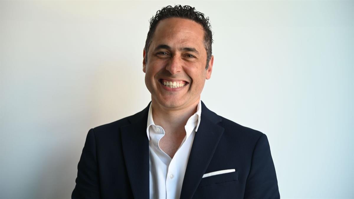 El actual alcalde, ahora en las filas populares, sube de 8 a 12 el número de ediles en el Ayuntamiento