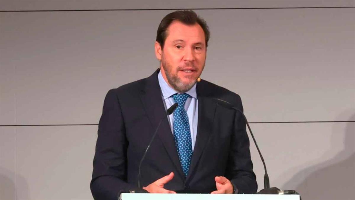 PP cree que es así y solicita la comparecencia de Óscar Puente ante el caos ferroviario