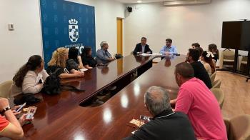 El alcalde Salomón Aguado se ha reunido con sus representantes