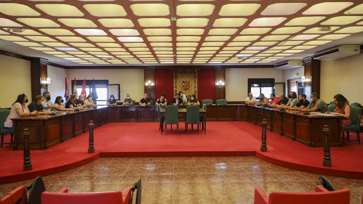 La alcaldesa se ha reunido con responsable de prevención en áreas especialmente sensibles al calor extremo