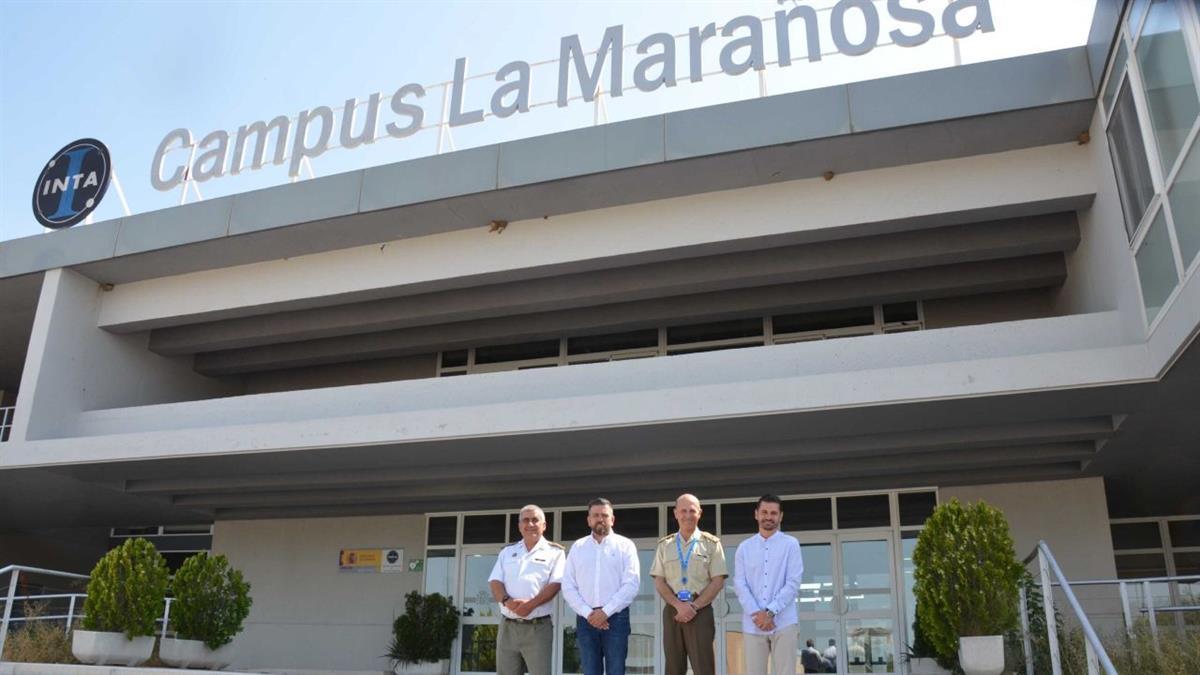 Se han puesto en común las necesidades del poblado militar, donde se procederá a rehabilitar nueve viviendas vacías.