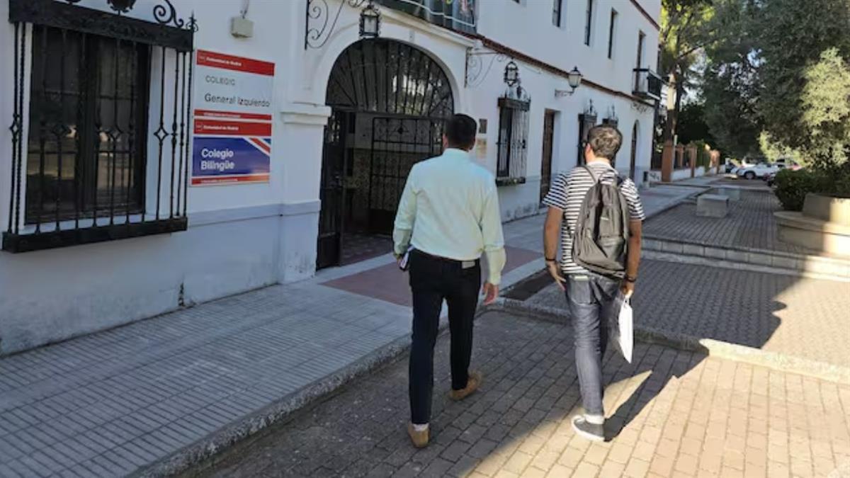 El alcalde, Rafael Martínez, ha mantenido una reunión con el viceconsejero de Educación de la Comunidad de Madrid