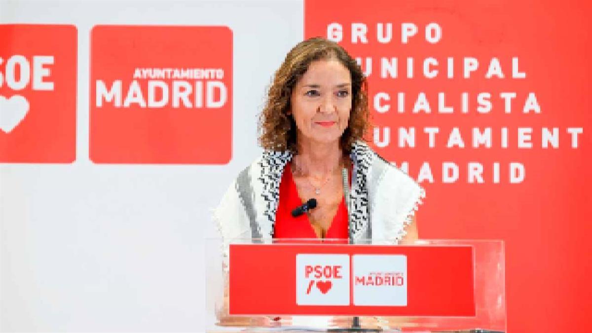 La portavoz del PSOE en la capital confía en que la Historia ponga  “a cada uno en su lugar”