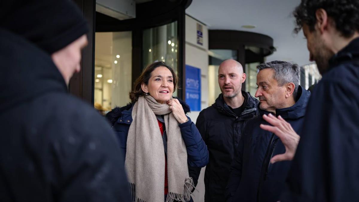 Reyes Maroto señala a la EMVS como "responsable subsidiaria" de la venta de los pisos sociales de la Fundación La Caixa a un fondo de inversión